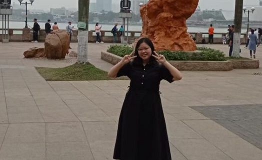 Laoshi Steffie